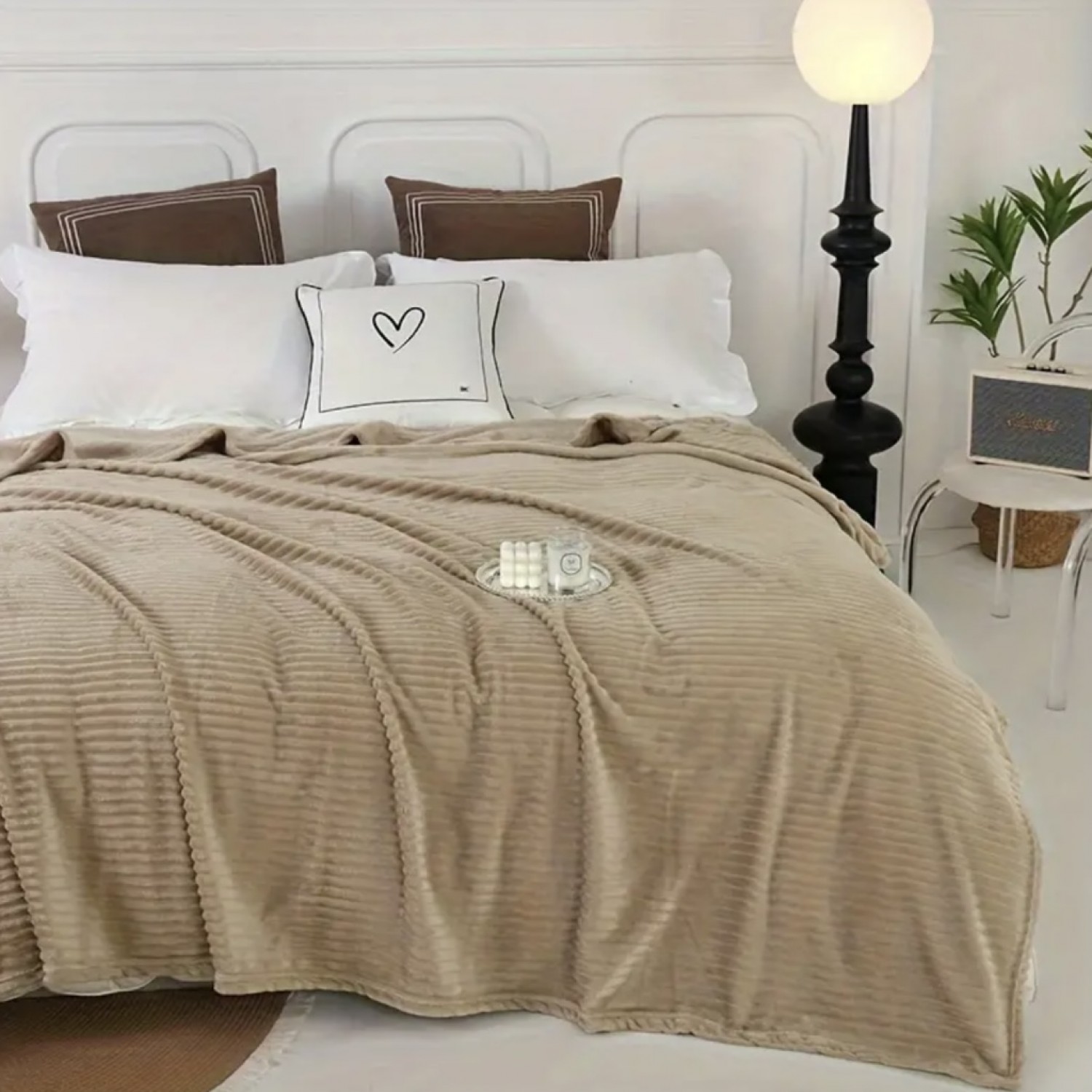 Κουβέρτα Fleece υπέρδιπλη 220*240 βελούδινη με ρίγες  Μπεζ