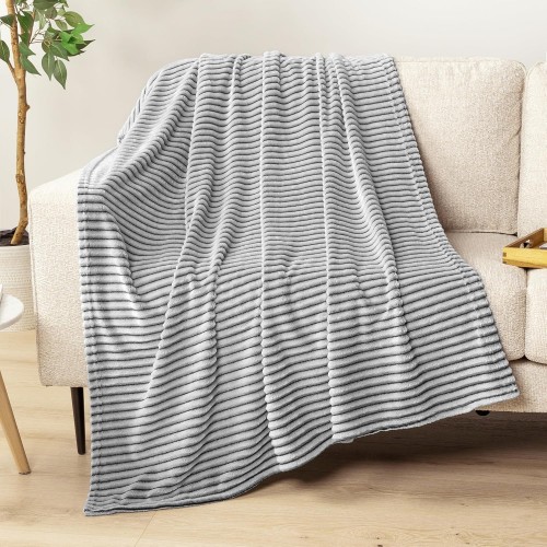 Κουβέρτα Fleece υπέρδιπλη 220*240 βελούδινη γκρί ανοικτό με ρίγες
