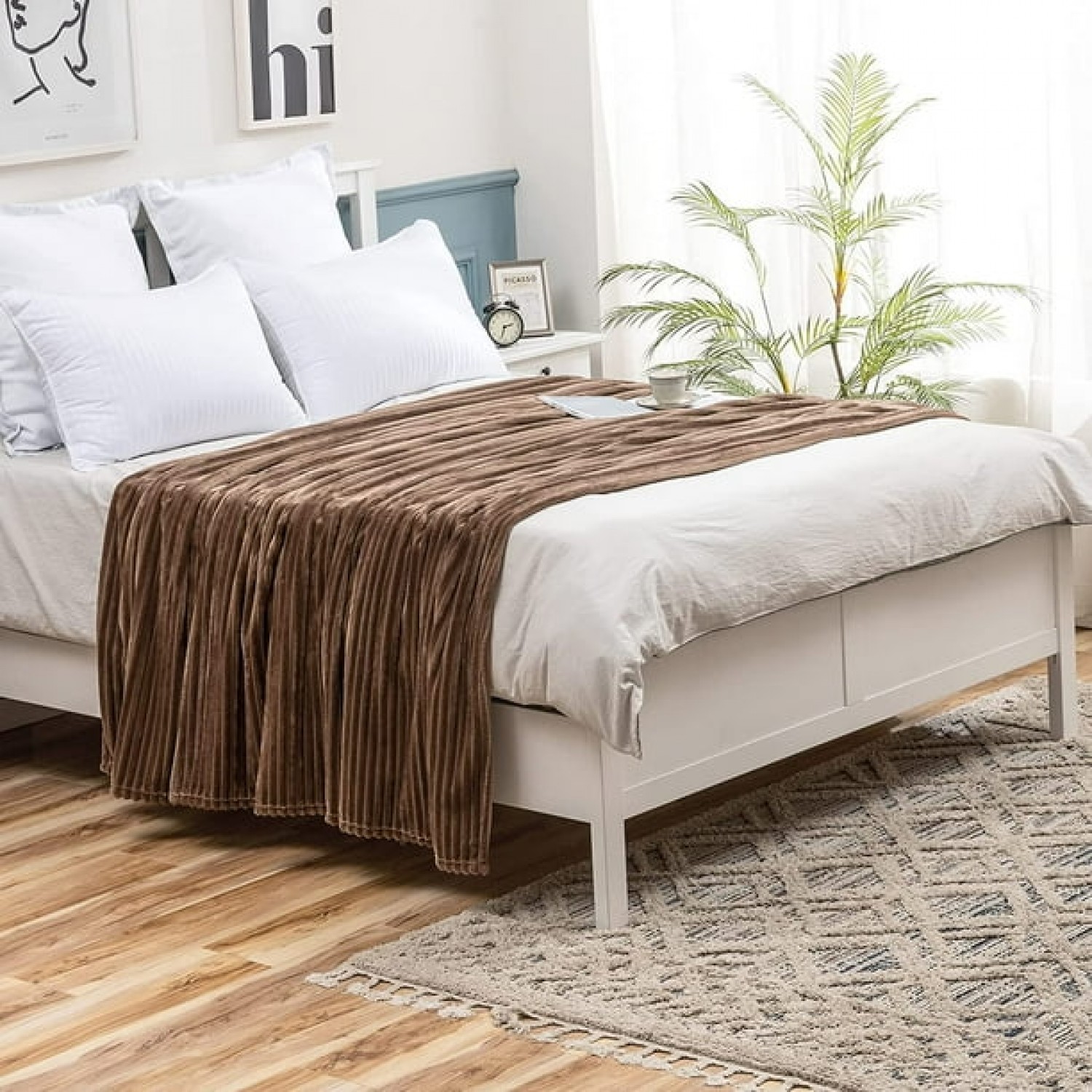 Κουβέρτα Fleece υπέρδιπλη 220*240 βελούδινη με ρίγες καφε